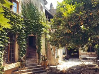 cabinet_beaune_edited3